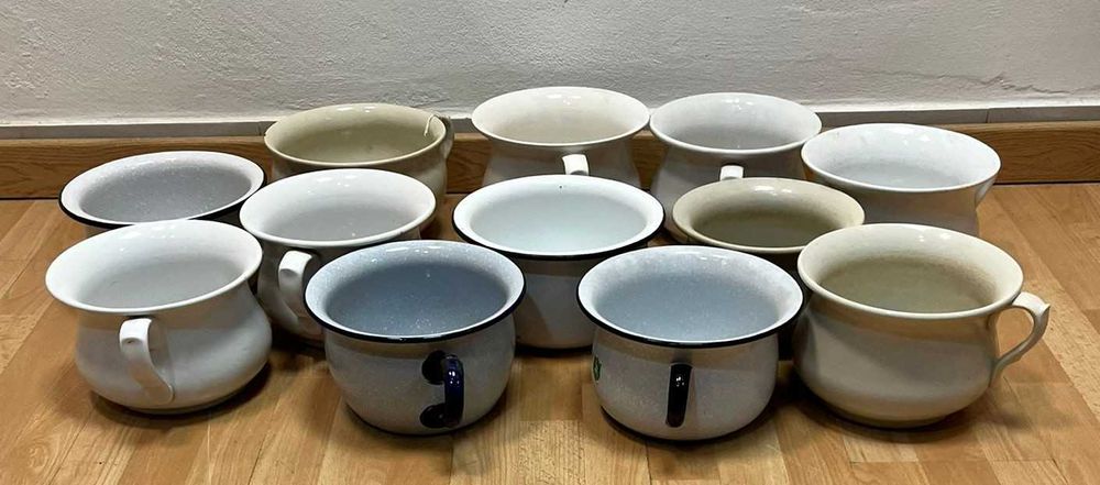 Penicos antigos, em loiça e em esmalte