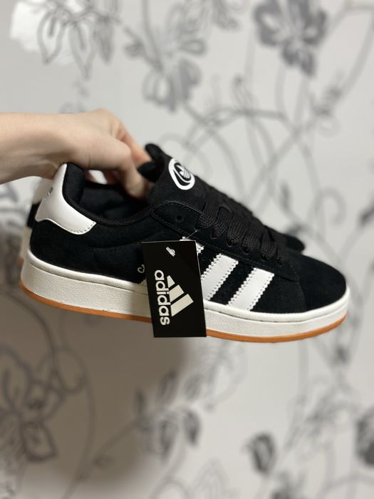 Adidas Campus жіночі замшеві чорно білі кросівки адідас кампус