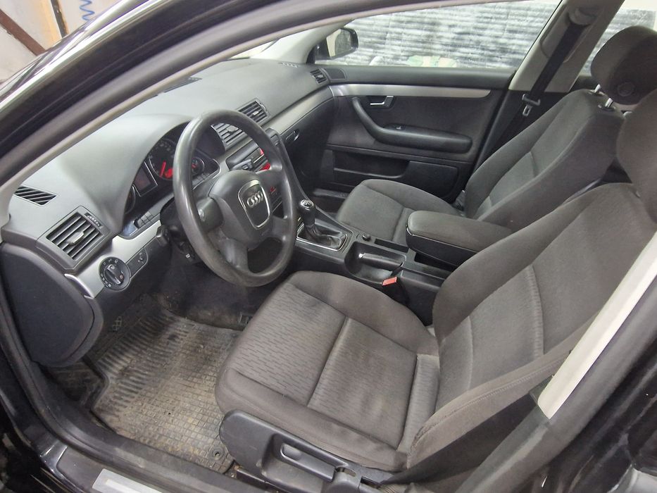 Sprzedam Audi A4b7. Xenon.