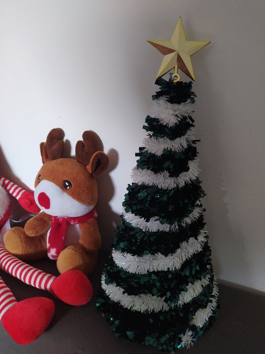 Zestaw ozdób świątecznych choinka stroik skrzat renifer