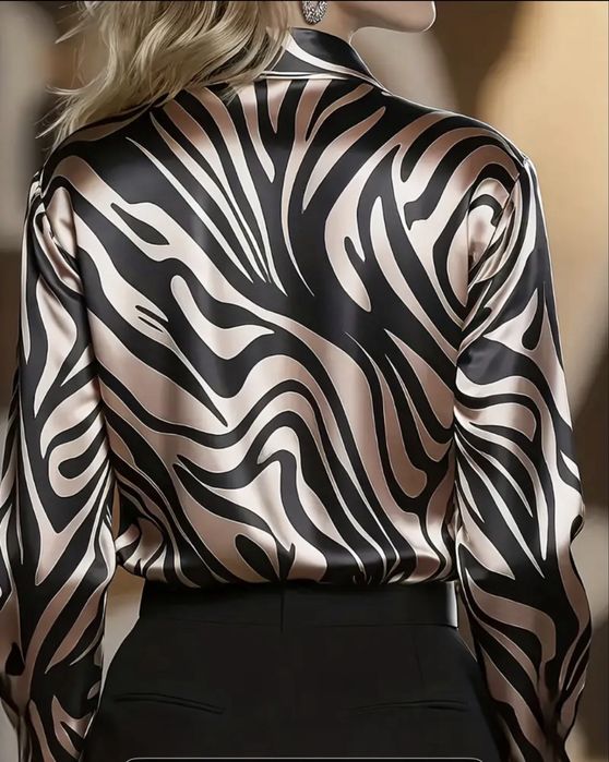 Жіноча елегантна блуза