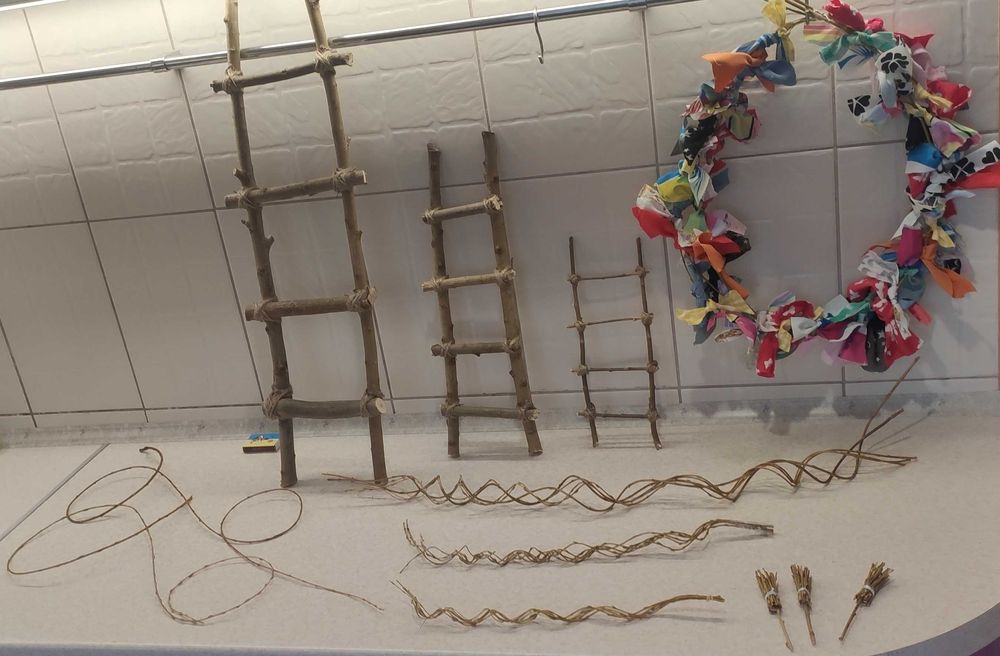 Декор, матеріал для флористів та декораторів