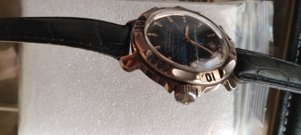 Продам часы Восток