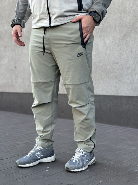 Спортивні штани Nike Tech, оригінал