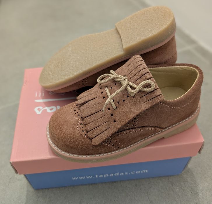 Carneiras, sapatos para crianças