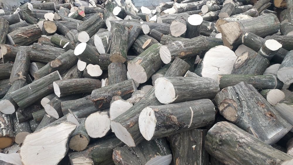 Drewno Opałowe suche Dąb Akacja Grab