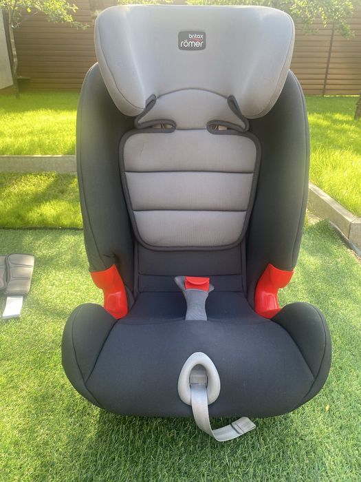 Автокрісло Britax-Romer Advansafix III (1,2,3 група) від (9-36 кг.)