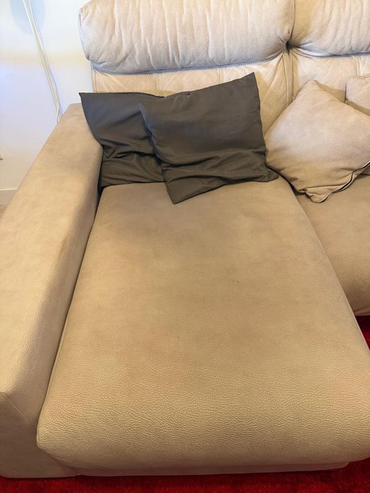 Sofá Bege com chaise long