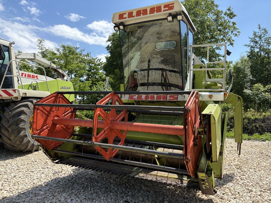 Claas dominator 48s.