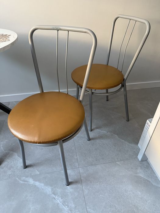 Krzesło tulipan 2 sztuki.