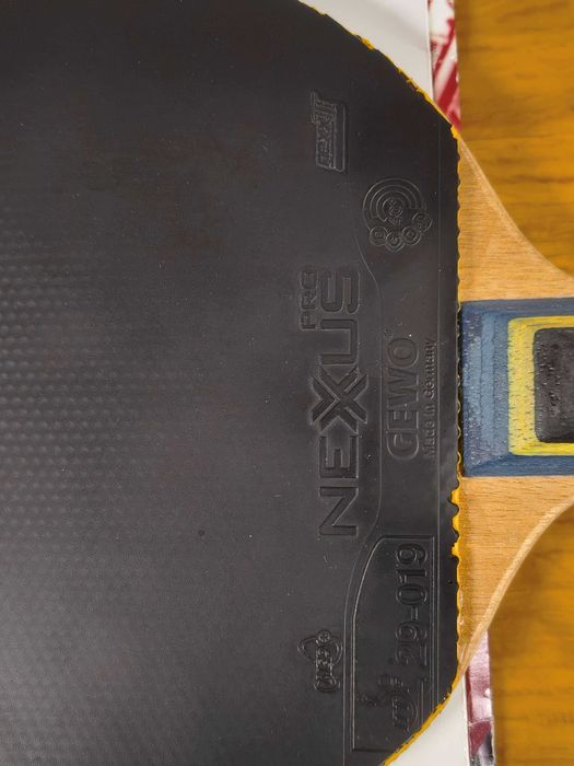 Raquete tênis de mesa nível profissional ofensiva como nova