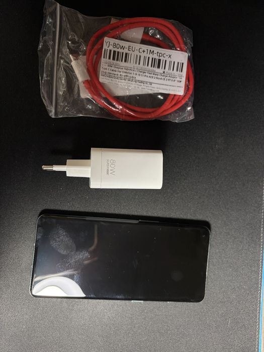 Продам телефон OnePlus 10 Pro 12/256