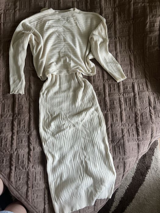 Костюм плаття і кофта