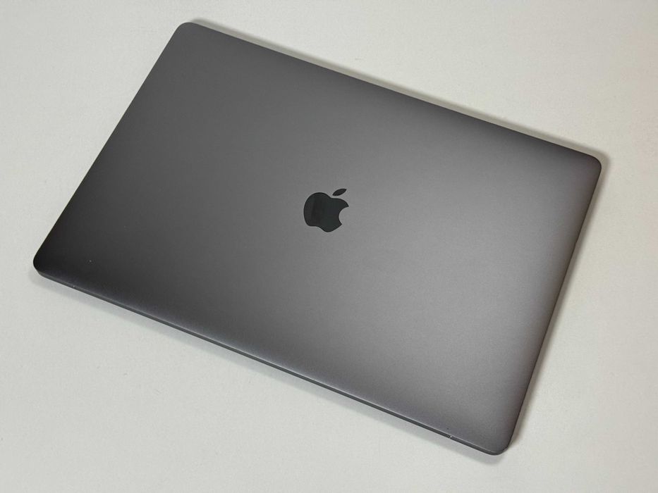 Apple MacBook Pro 15 2018 TouchBar - i7 16GB / 256GB - 84% Kondycji Baterii - Gwarancja - Stan BDB -