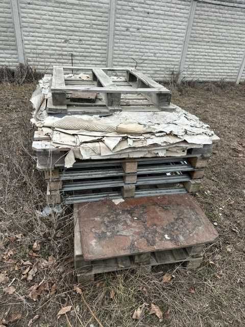 Строительные Палеты светлые и с железом.новые и бу