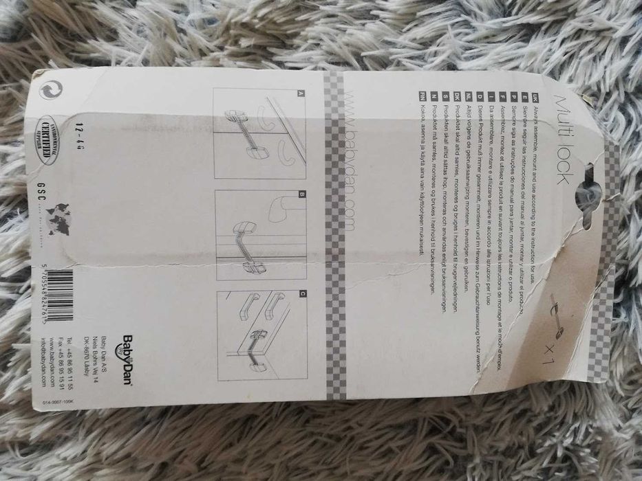 Zabezpieczenia do mebli przed dziećmi.