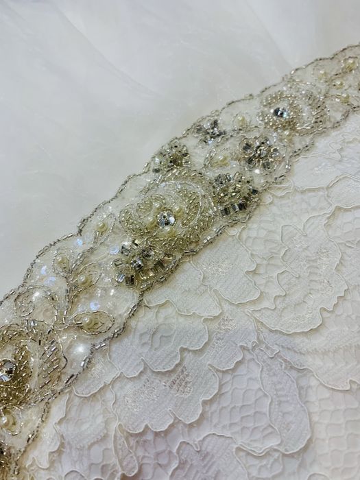 Продаю весільну сукню 38р. іспанського бренду Pronovias