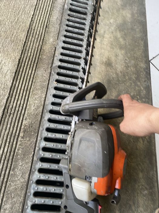 Corta sebes husqvarna