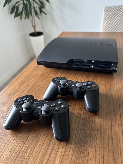 Ps3 slim + jogos + acessórios