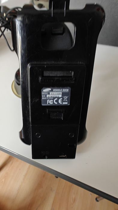 Samsung Galaxy S II (S2) Desktop Dock Station + Vehicle Dock  ECR-D1A2
