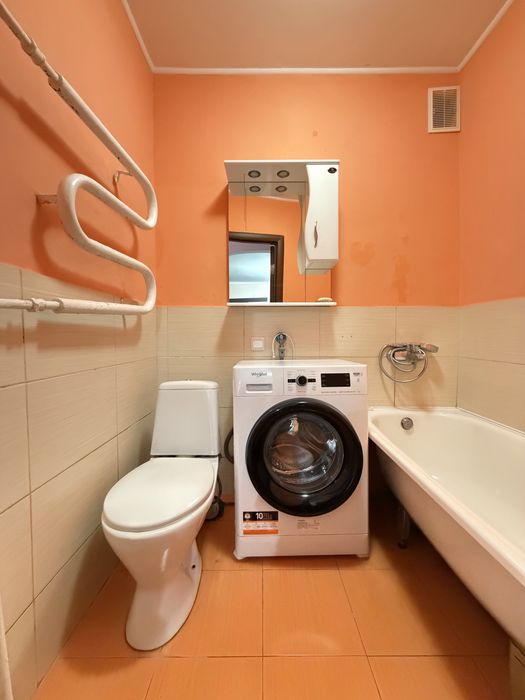 2-Кімнатна район «Чайка» вул. Гайдамацька 9. (вул. Струтинської 9)