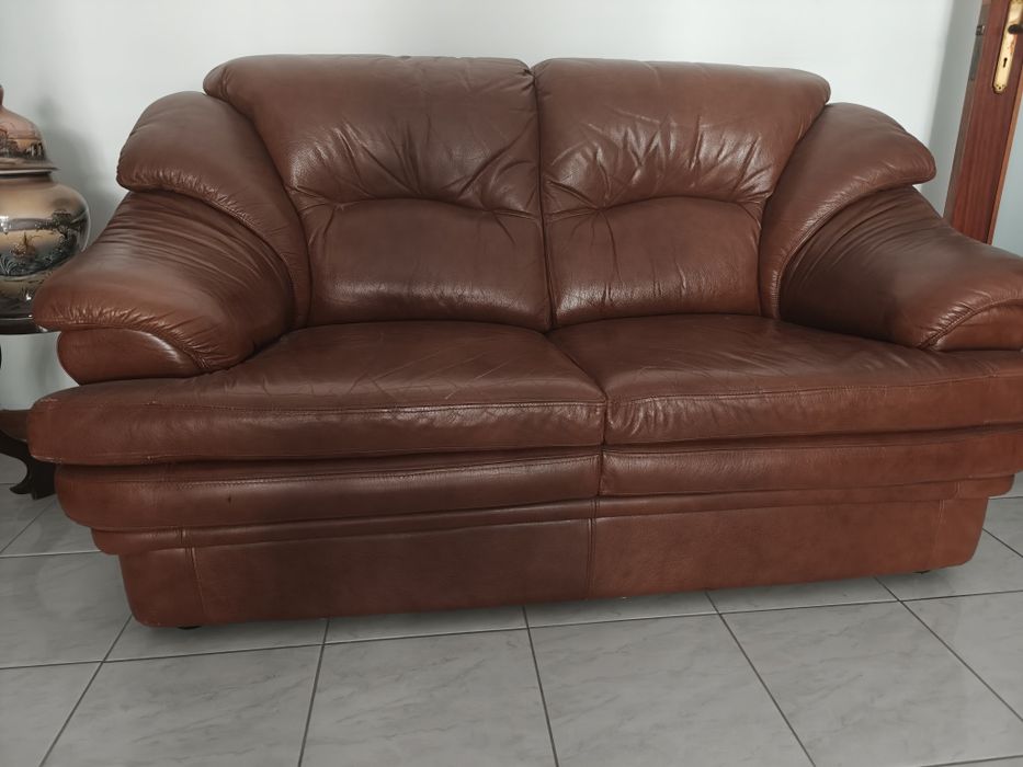 Sofás e móvel de sala