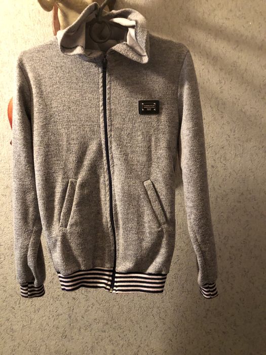 Продам жакет і спортивний костюм для дівчинки