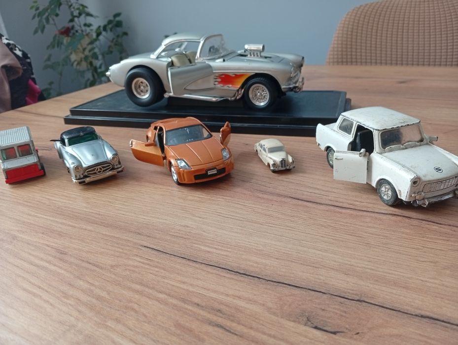 Miniatury aut sprzedam