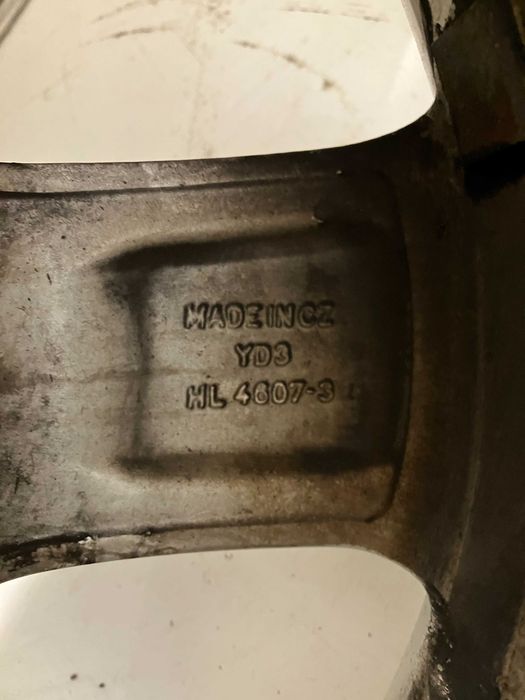 Felgi aluminiowe Aufelgi  16 16" R16 5x112 Skoda Octavia 3 III 5E0601025H