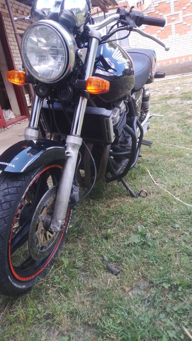Продам хонду сб 400 sf