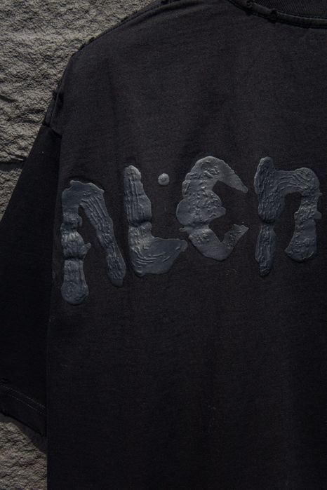 Оверсайз футболка мужская BALENCIAGA черная порванная унисекс рванная