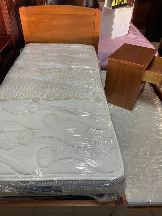 Cama Solteiro Dupla em Madeira