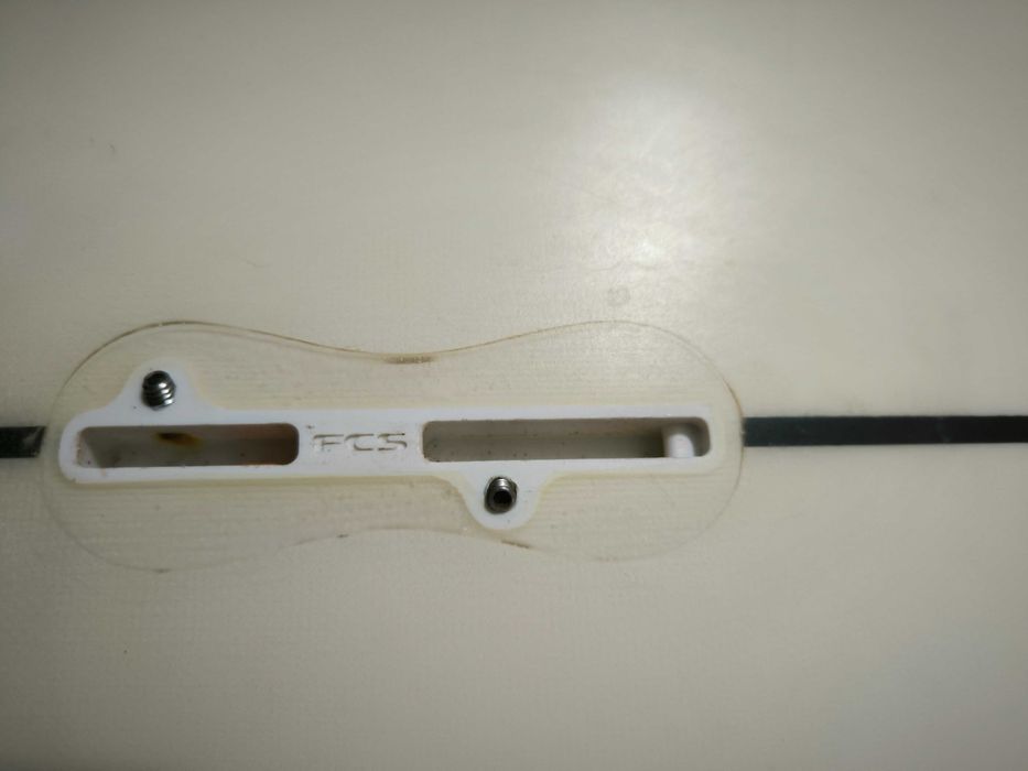 Prancha de surf 5'11 epóxi FCS 2  com deck FCS