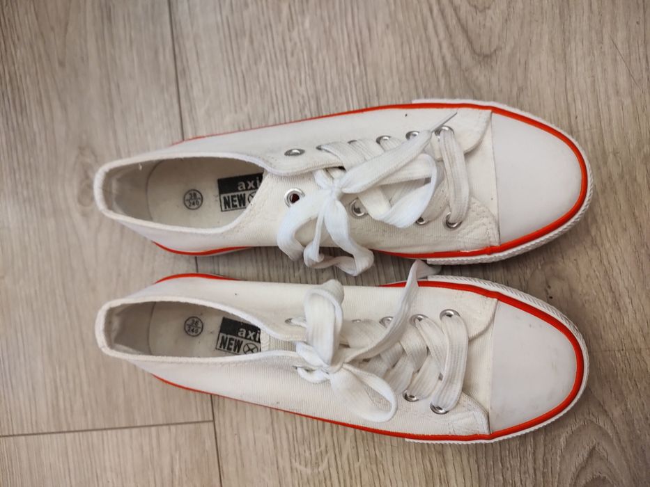 Białe trampki 38 Axim News Star
