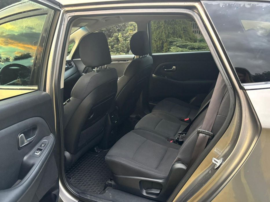 KIA Carens 2015 1.7CRDI