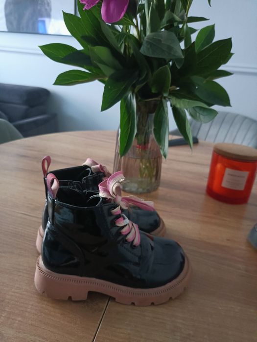 Lakierki ,buty dziewczęce