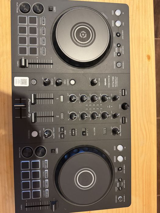 FLX4 Pioneer controladora