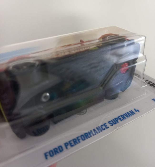 Hot Wheels - Ford Performance Supervan 4 - Treasure Hunt
