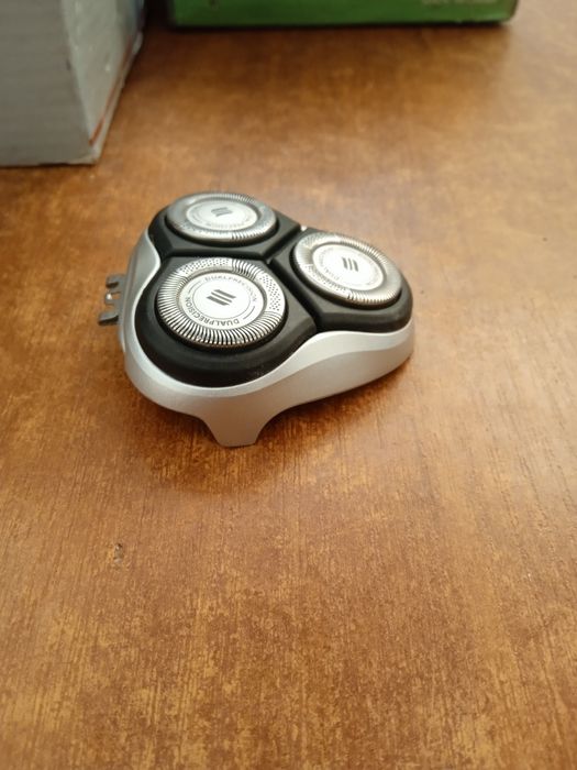 Сменная насадка для бритвы Philips.1000серии 2х видов.