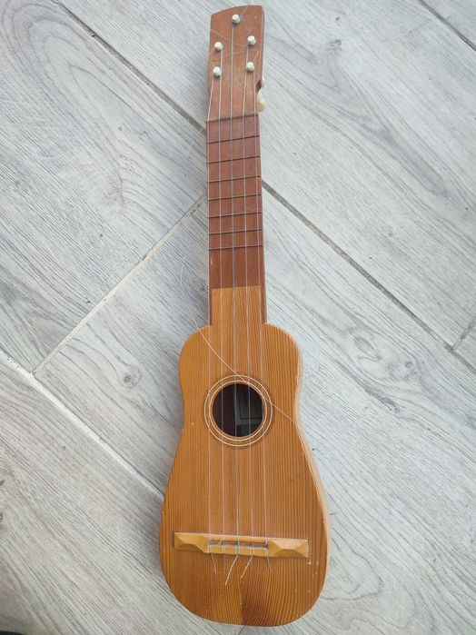 Gitara pięciostrunowa — timple