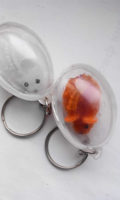 Игрушка - брелок.