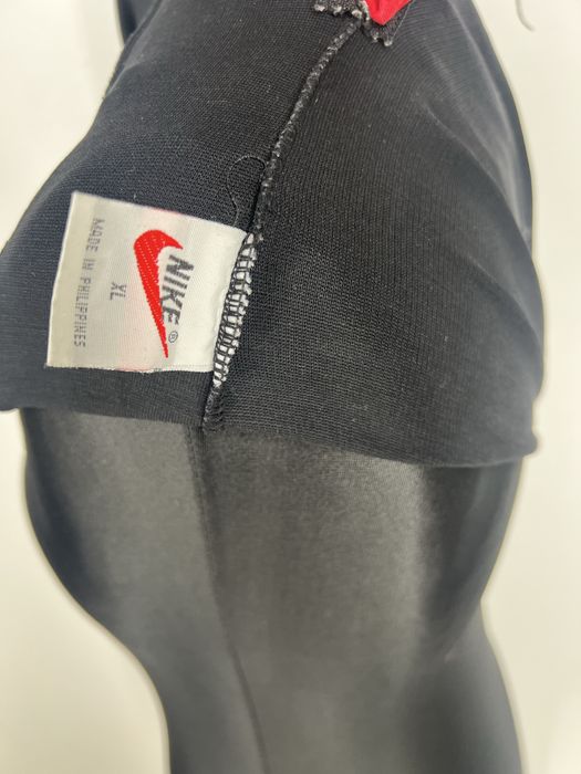 Czarno czerwona bluzka damska Nike