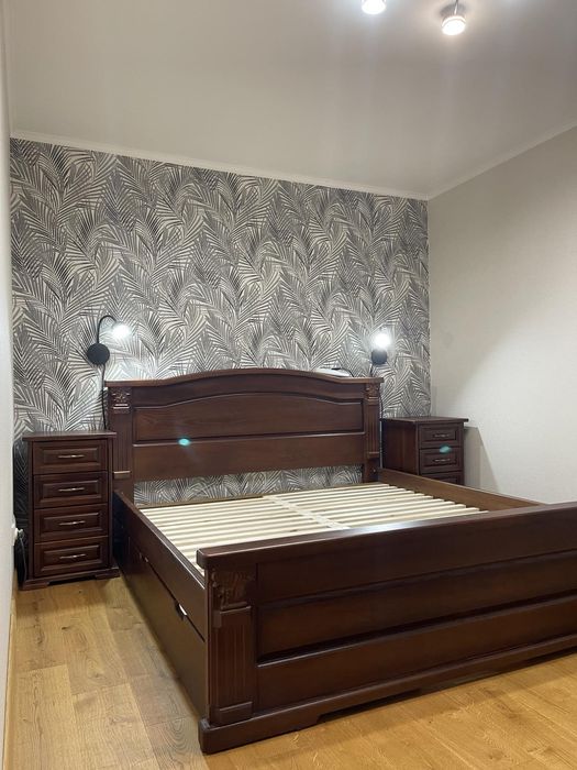 Ліжко двоспальне з масиву дуба,ясеня  (дерев'яне)