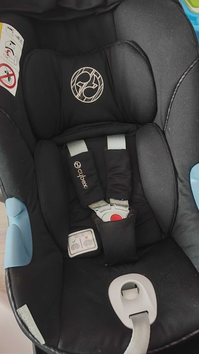 Fotelik samochodowy Cybex (0-13kg) z bazą