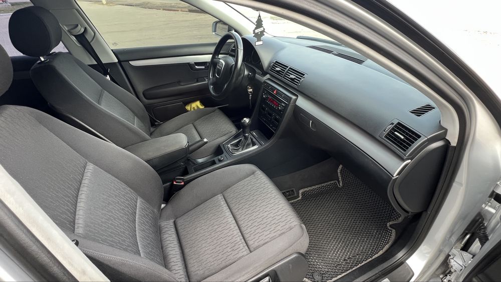 Продам AUDI  A4 B7