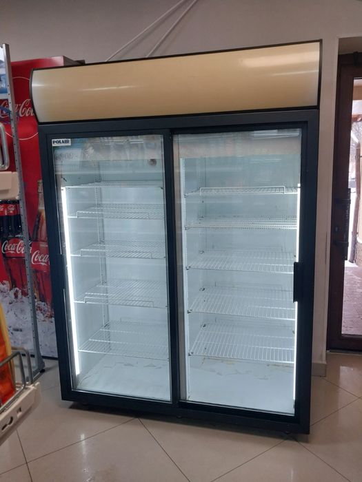 Холодильна вітрина „Polair“