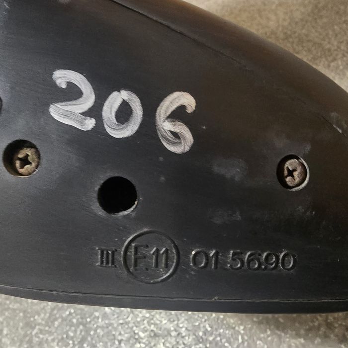 Дзеркала заднього виду Peugeot 206  механічне регулювання  E11015690