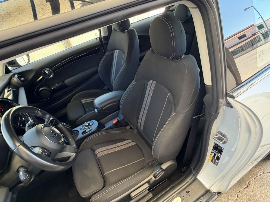 Mini Cooper S  |  Eléctrico  |  2022  |  19.600km