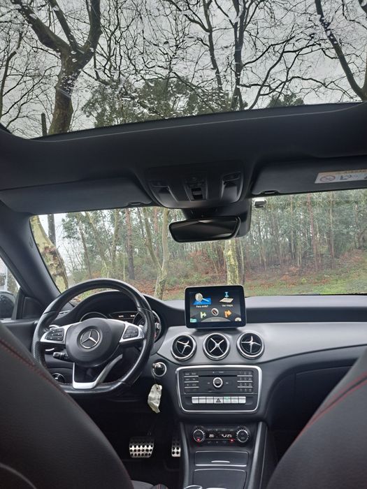 Mercedes CLA 180 AMG  Pack Night