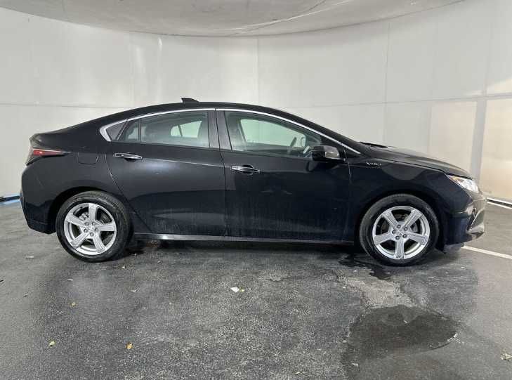 Chevrolet Volt LT гібрид